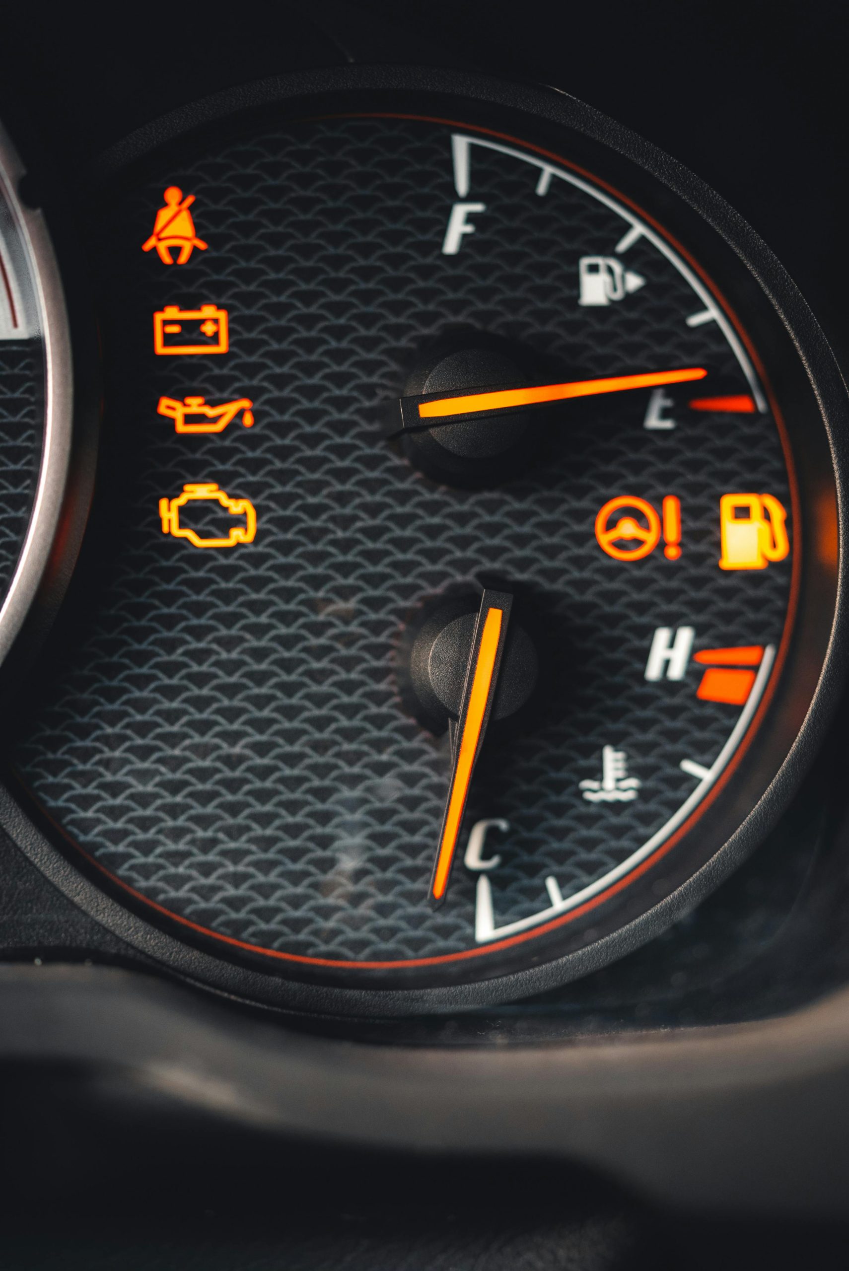 voyant moteur orange signification